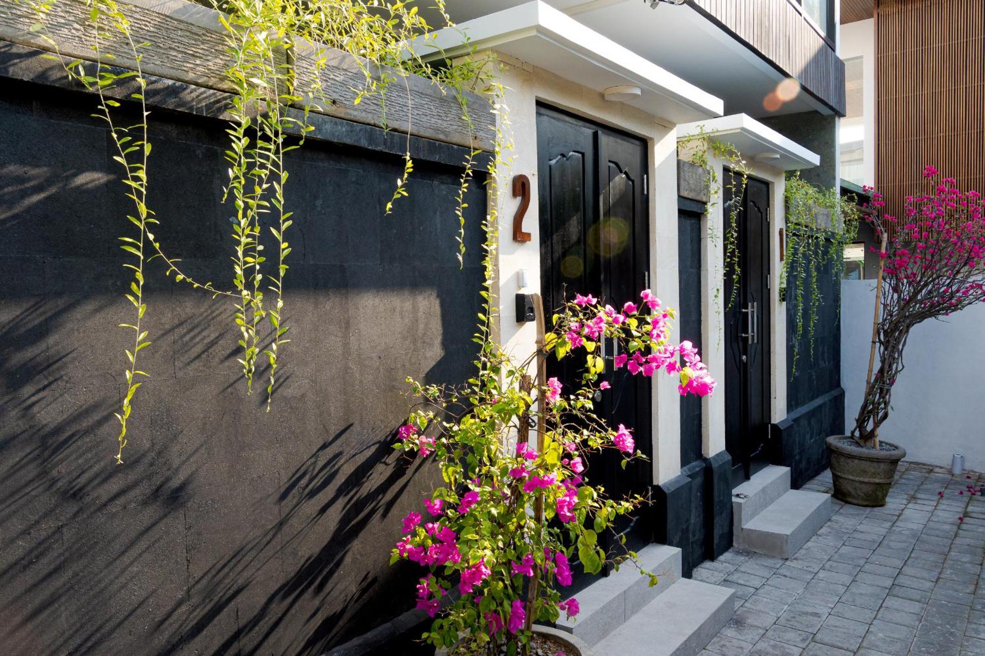 Sunny Village Batu Bolong Canggu  Exterior photo